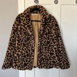 Size L Cheetah Print Coat